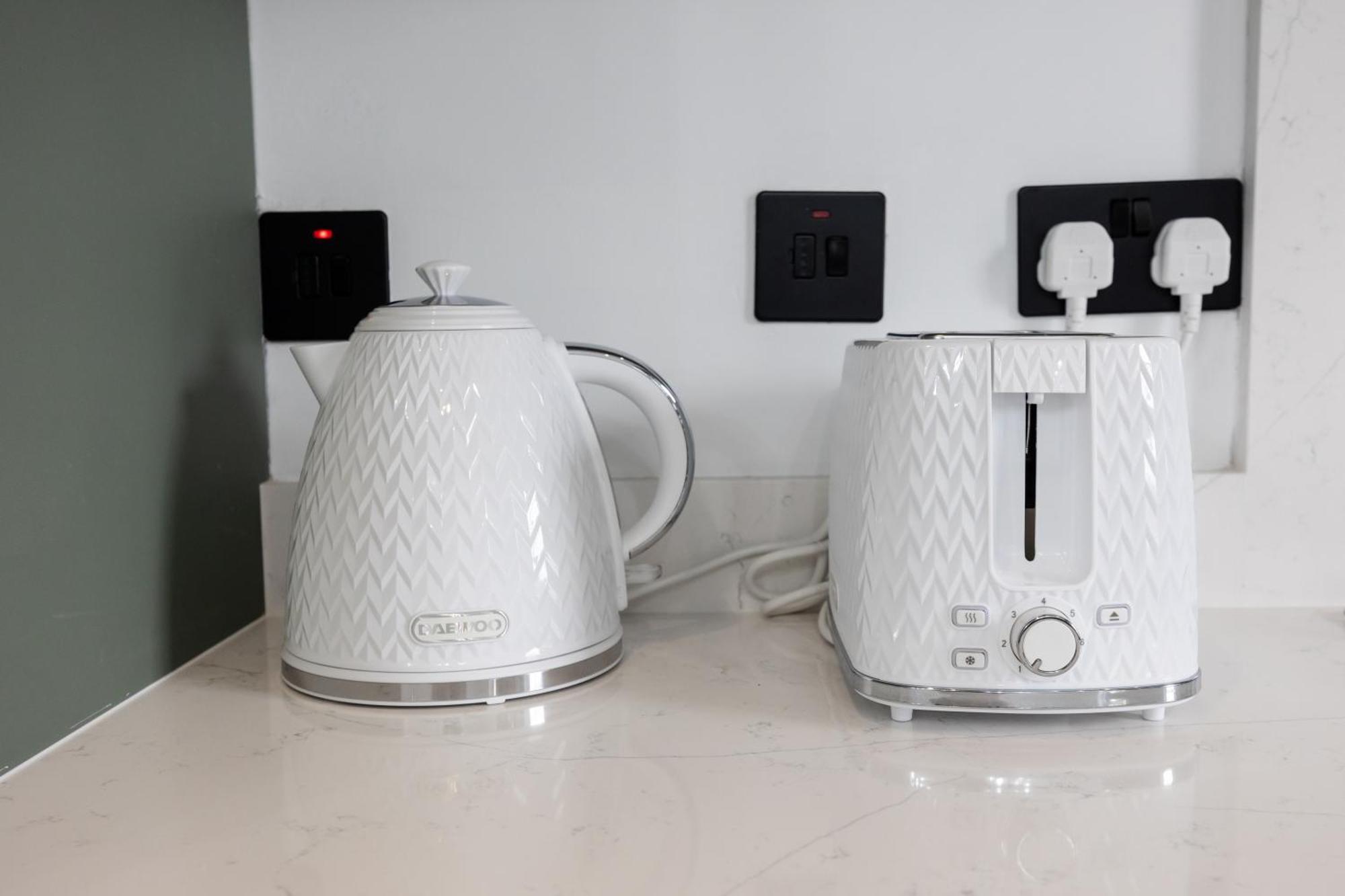 雷丁Stunning 3Br, Free Parking, Near Town Center, Long Term Discoun公寓 外观 照片