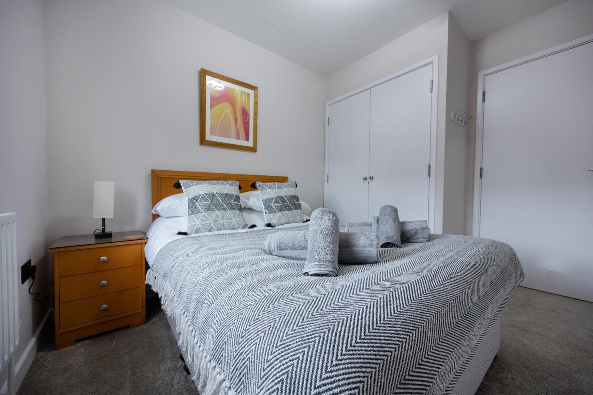 雷丁Stunning 3Br, Free Parking, Near Town Center, Long Term Discoun公寓 外观 照片