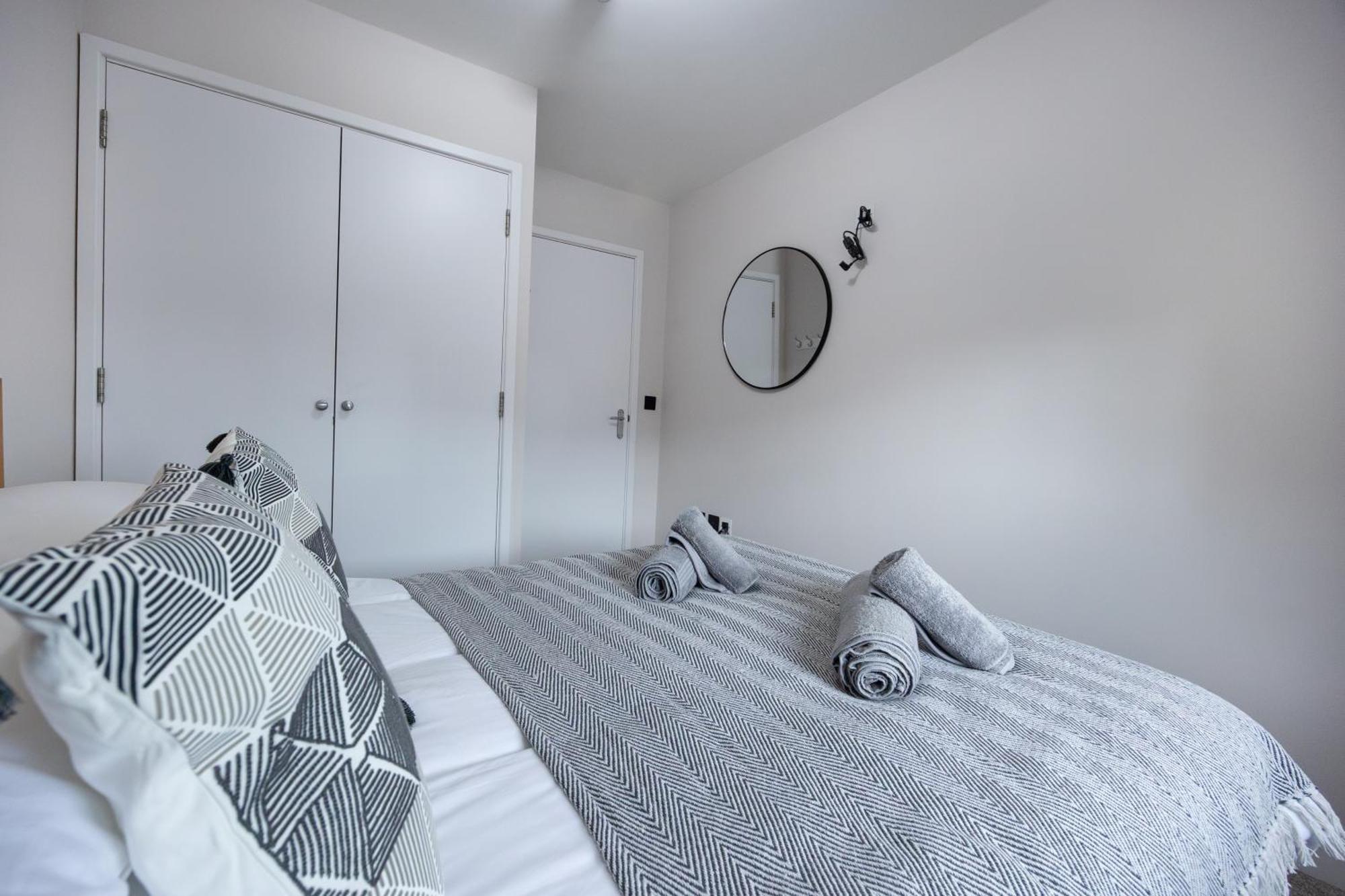 雷丁Stunning 3Br, Free Parking, Near Town Center, Long Term Discoun公寓 外观 照片